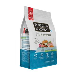 Ração Fórmula Natural FreshMeat Light para Cães de Pequeno Porte Sabor Frango 2,5Kg